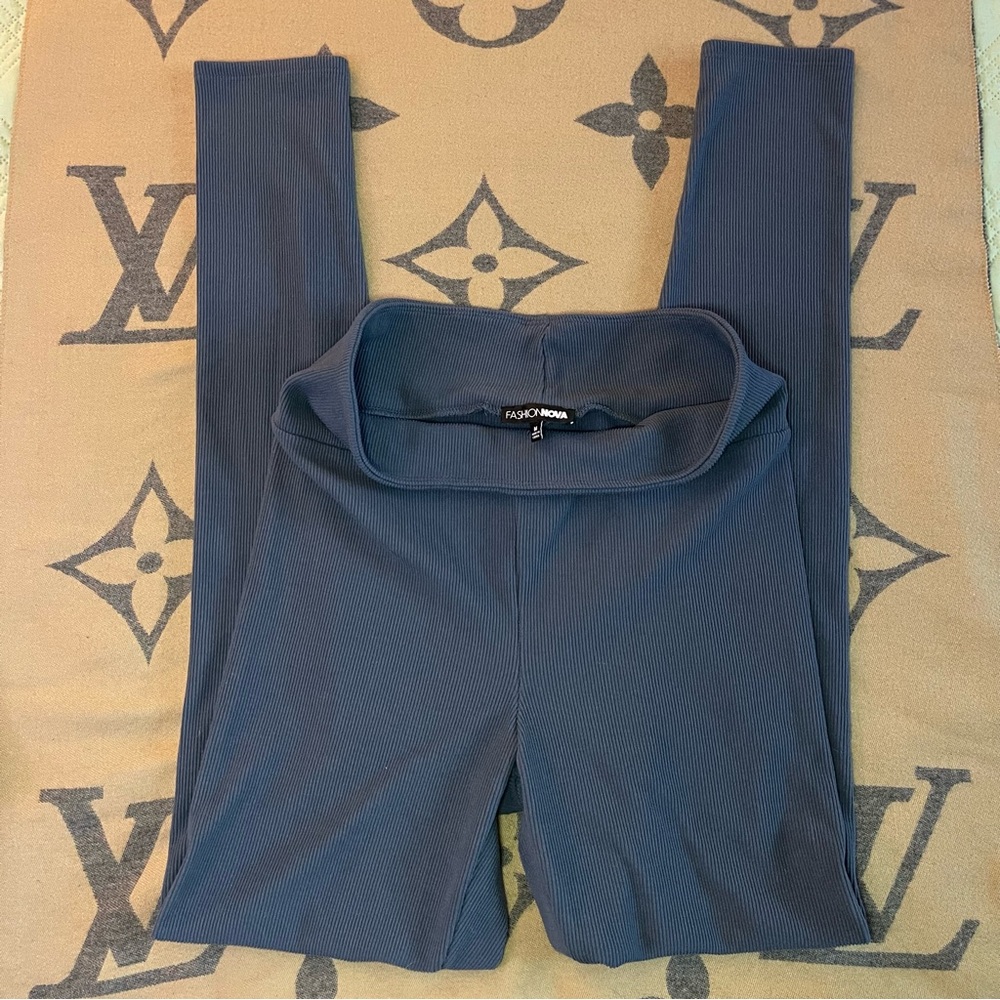 Fashion Nova Blue High-Rise Leggings